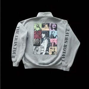 TAYLOR SWIFT ERAS TOUR Graphic Sweatshirt, size small